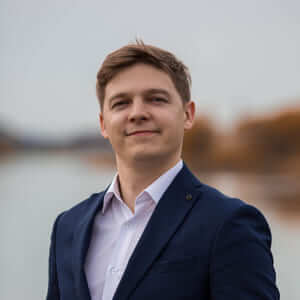 Артем Лесняков Артем Лесняков